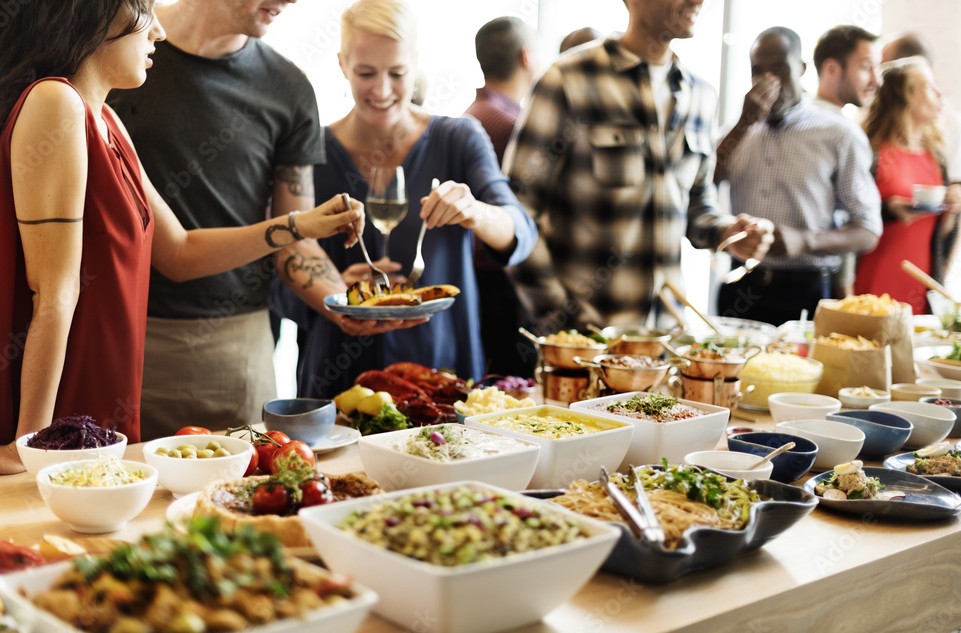 Corporate Catering Services for Small Offices vs Large Corporates